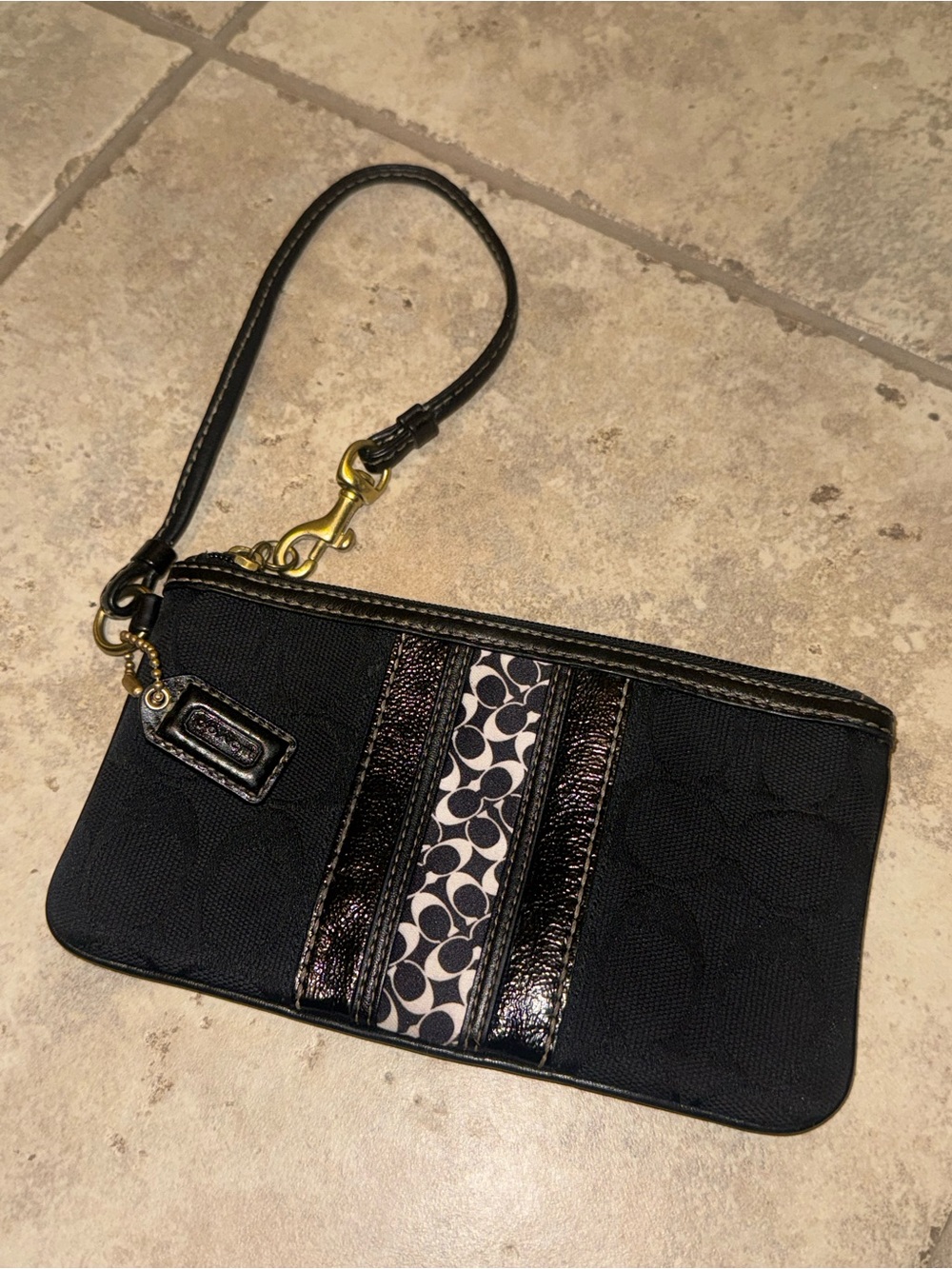 Coach Hamptons Signature Black Jacquard Top Zip Wristlet
